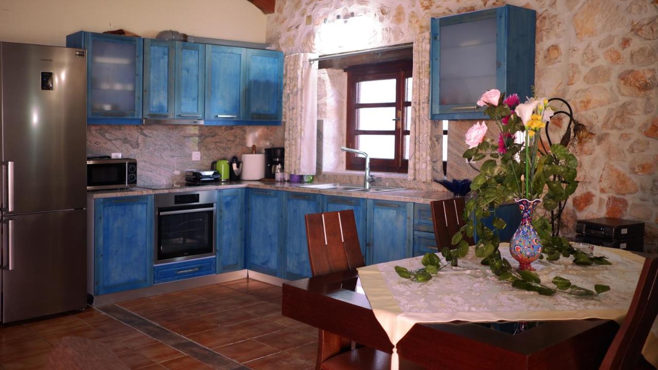 Villa Constantis Kalamákion Екстериор снимка